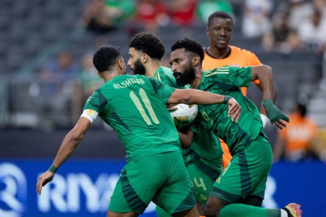 إصابة نجم المنتخب السعودي تهدد مشاركته أمام المكسيك: تفاصيل حصرية تكشف المستور!