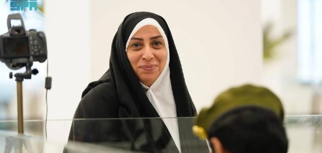 الجوازات تُسهل مغادرة الحجاج الإيرانيين عبر منفذ جديدة عرعر: إجراءات سريعة وفعّالة لضمان رحلة مريحة! 1 الجوازات تُسهل مغادرة الحجاج الإيرانيين عبر منفذ جديدة عرعر: إجراءات سريعة وفعّالة لضمان رحلة مريحة!