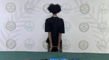<p><strong>الرياض: القبض على مروج حشيش وأقراص طبية في عملية أمنية ناجحة</strong></p>