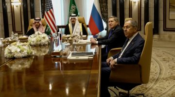 السعودية تستضيف محادثات استراتيجية بين روسيا والولايات المتحدة: خطوة جديدة نحو تعزيز التعاون الدولي