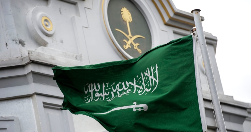 السعودية تعبر عن قلقها العميق تجاه الأحداث في إيران وتدعو لحل سياسي عاجل لإنهاء الأزمة