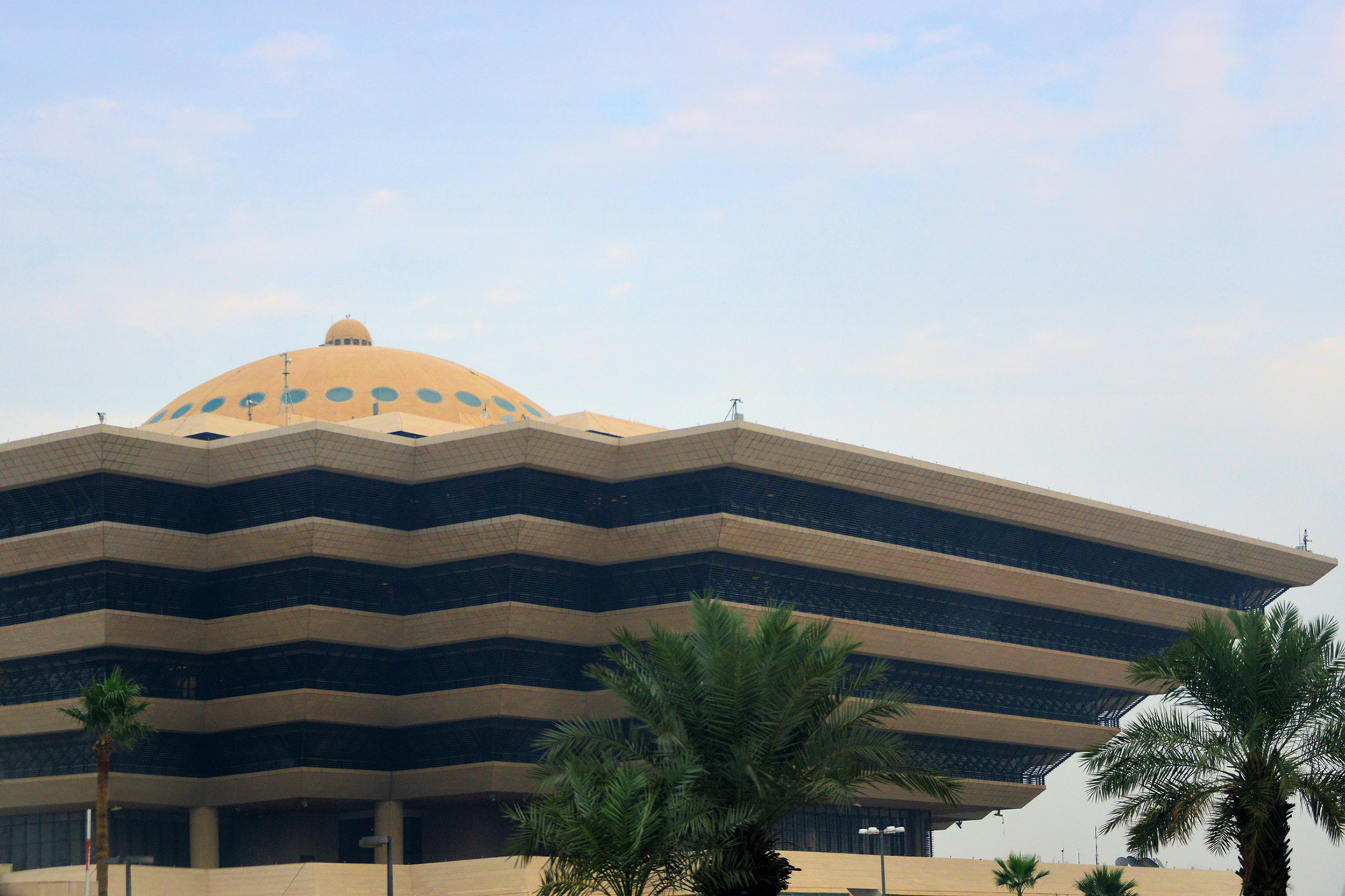 السعودية تنفذ حكم الإعدام بحق مواطنين أدينا بالتخطيط لاعتداءات إرهابية على قاعدة عسكرية