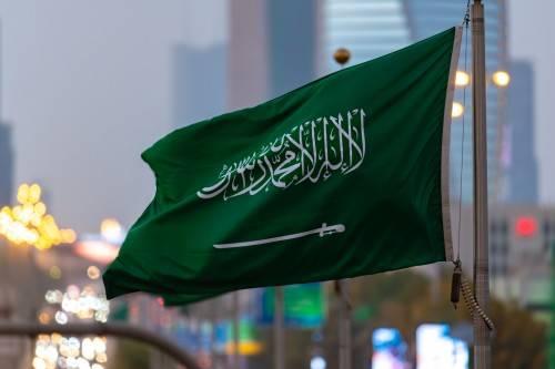 السعودية تُدين انتهاك إيران لسيادتها وتدعو إلى ضبط النفس: تصعيد جديد في العلاقات الإقليمية