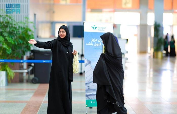 السعودية تُسهل نقل 3900 حاج إيراني عبر مطار الملك عبدالعزيز: خطوة جديدة في تعزيز العلاقات بين البلدين