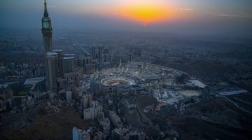 السعودية تُعلن عن بدء موسم العمرة الجديد وإصدار تأشيرات للمعتمرين من الخارج