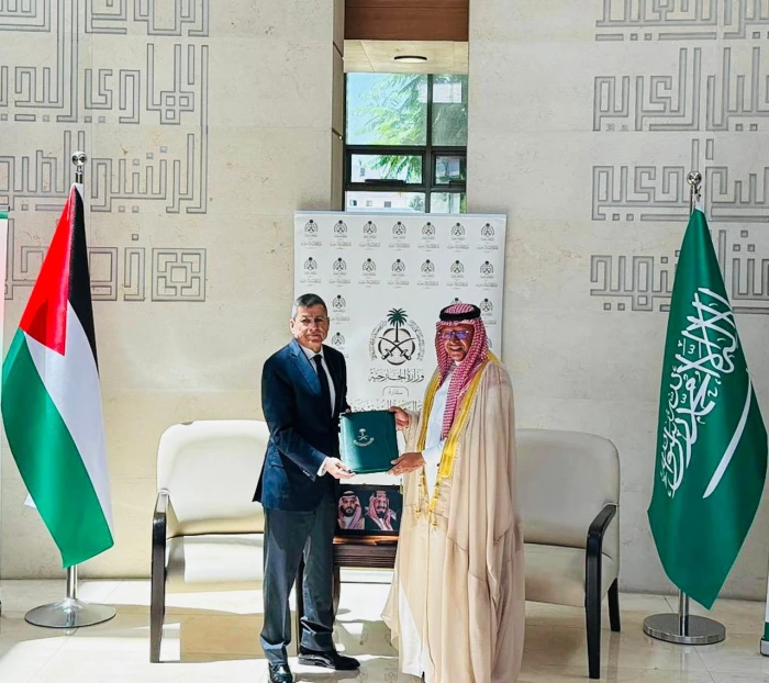 السعودية تُقدّم دعمًا ماليًا جديدًا لفلسطين بقيمة 30 مليون دولار: خطوة تاريخية تعزز العلاقات بين البلدين