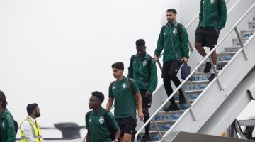 بعثة السعودية تصل أميركا استعدادًا للمشاركة في الكأس الذهبية: آمال وطموحات جديدة