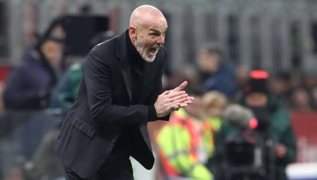 بيولي يفضل فيورنتينا على النصر: قرار مفاجئ رغم العروض المغرية! 1 بيولي يفضل فيورنتينا على النصر: قرار مفاجئ رغم العروض المغرية!