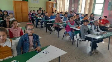 تابع درجات ابنك لحظة بلحظة من موبايلك: لا حاجة للمدرسة أو المعلمين بعد الآن!