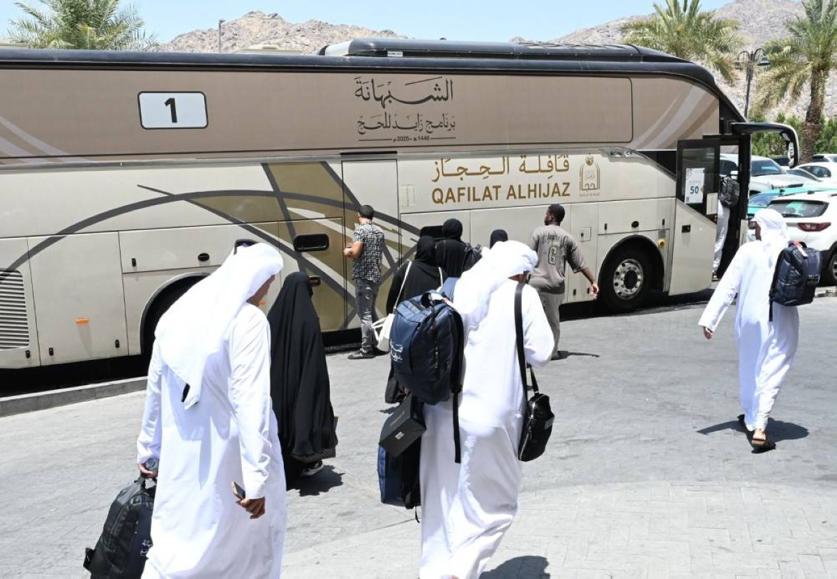 حجاج الإمارات يختتمون مناسكهم ويستعدون للعودة إلى الوطن: تفاصيل الرحلات والاحتفالات 5 حجاج الإمارات يختتمون مناسكهم ويستعدون للعودة إلى الوطن: تفاصيل الرحلات والاحتفالات