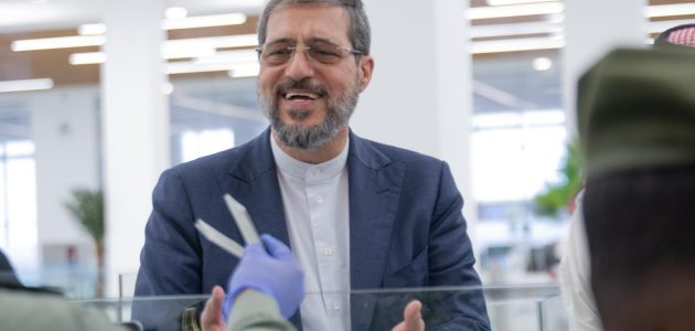 رئيس منظمة الحج الإيرانية يشيد بالتنظيم الاستثنائي في المنافذ السعودية: تجربة حج لا تُنسى! 1 رئيس منظمة الحج الإيرانية يشيد بالتنظيم الاستثنائي في المنافذ السعودية: تجربة حج لا تُنسى!
