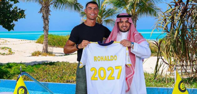 رونالدو يعلن بقاءه في السعودية: 'النصر إلى الأبد'، هل يصبح أسطورة الكرة في الشرق الأوسط؟ 1 رونالدو يعلن بقاءه في السعودية: 'النصر إلى الأبد'، هل يصبح أسطورة الكرة في الشرق الأوسط؟