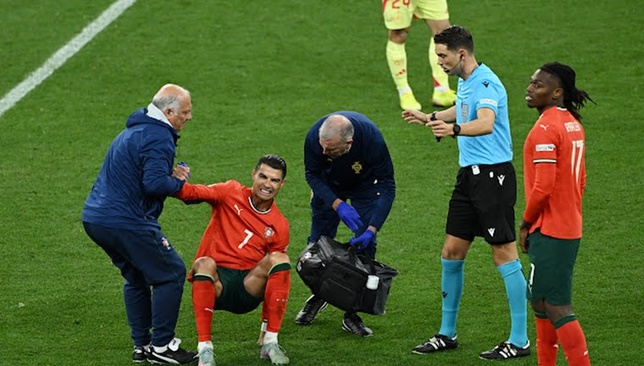 رونالدو يكشف عن تحدياته مع البرتغال: 'سأضحي بساقي من أجل الوطن' 5 رونالدو يكشف عن تحدياته مع البرتغال: ‘سأضحي بساقي من أجل الوطن’