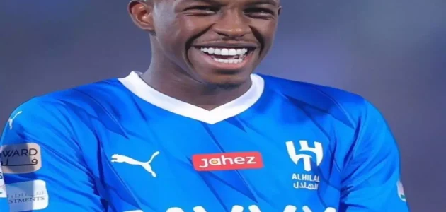 سعود عبدالحميد يكشف عن مصيره بعد مغادرة روما الإيطالي: الهلال يتلقى صدمة غير متوقعة! 1 سعود عبدالحميد يكشف عن مصيره بعد مغادرة روما الإيطالي: الهلال يتلقى صدمة غير متوقعة!