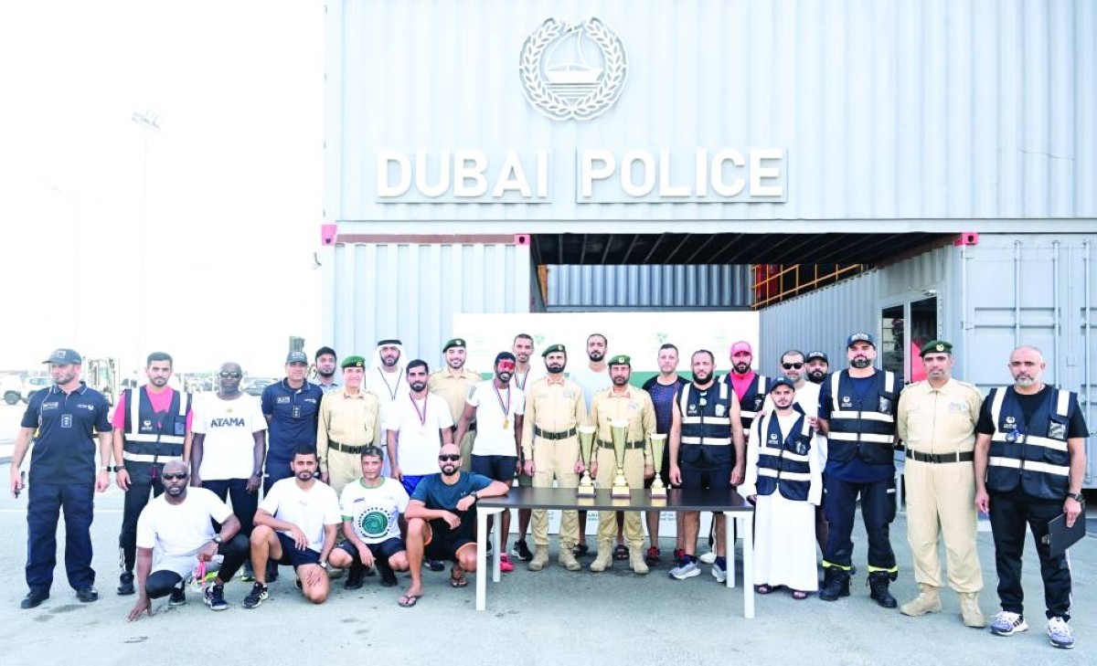 شرطة دبي تُكرم الفائزين في بطولة «الرجل الحديدي» وسط أجواء حماسية 5 شرطة دبي تُكرم الفائزين في بطولة «الرجل الحديدي» وسط أجواء حماسية