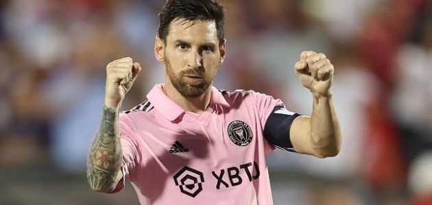 صدمة في أمريكا: ميسي يختار الدوري السعودي ويترك بصمة تاريخية! 1 صدمة في أمريكا: ميسي يختار الدوري السعودي ويترك بصمة تاريخية!