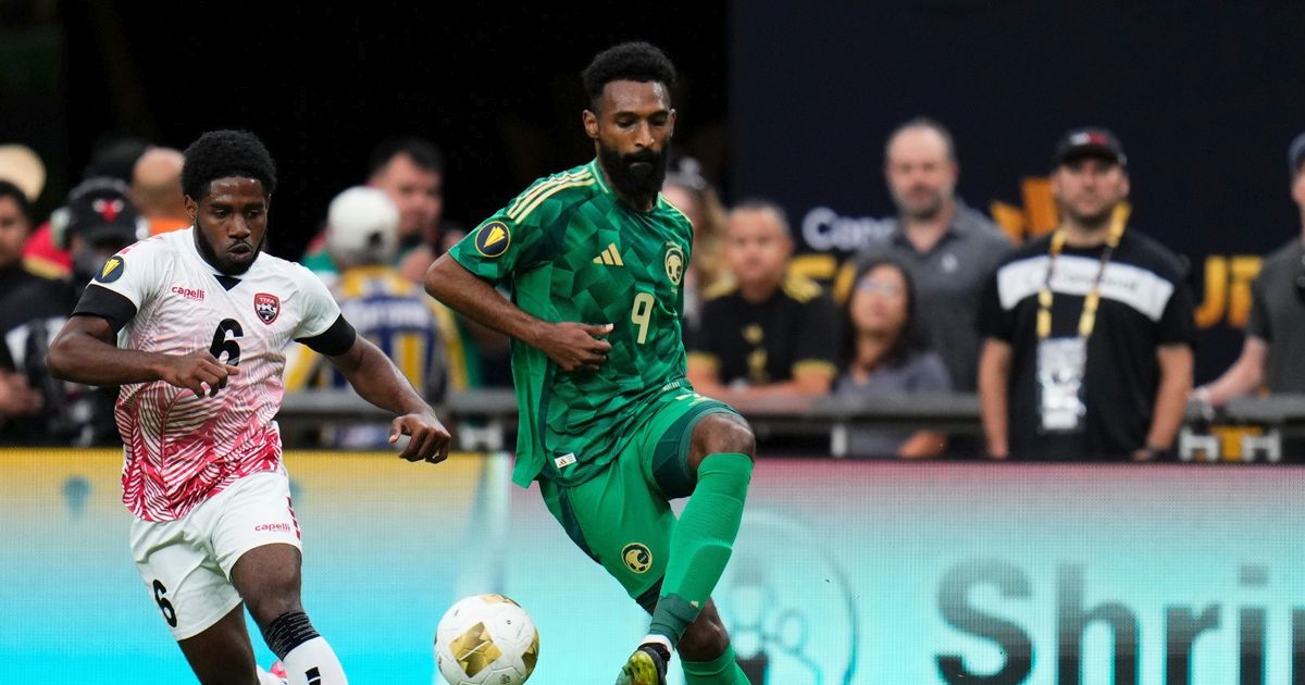 صدمة في الكأس الذهبية: ترينيداد وتوباغو تُفاجئ السعودية في الشوط الأول! 1 صدمة في الكأس الذهبية: ترينيداد وتوباغو تُفاجئ السعودية في الشوط الأول!
