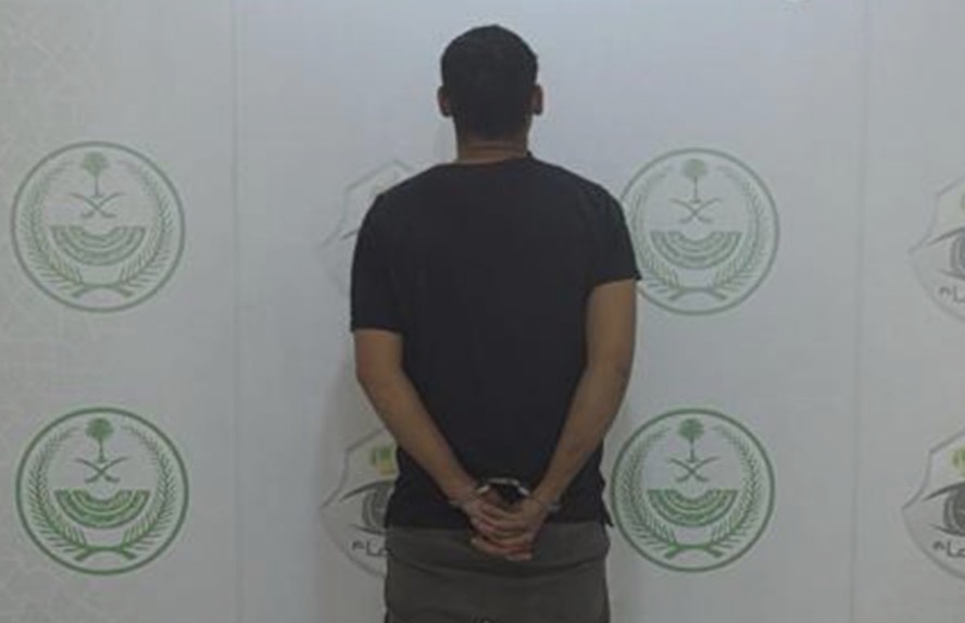 شرطة الشرقية تلقي القبض على مقيم مصري بتهمة قتل مواطن والاعتداء على زوجته 5 شرطة الشرقية تلقي القبض على مقيم مصري بتهمة قتل مواطن والاعتداء على زوجته