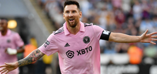 مفاجأة كبرى: ميسي يقترب من الانتقال إلى الدوري السعودي! 1 مفاجأة كبرى: ميسي يقترب من الانتقال إلى الدوري السعودي!