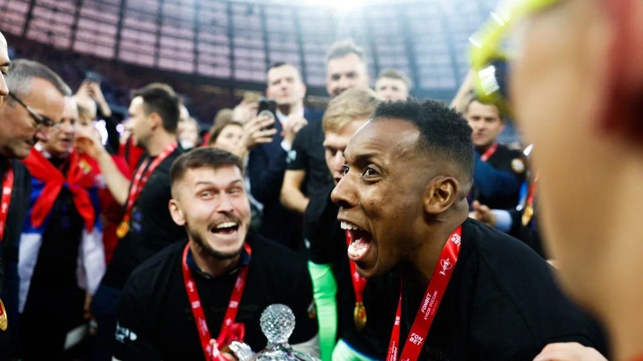 نجم سيسكا موسكو: الدوري السعودي يتألق بفضل لاعبي الهلال وتطورات مذهلة في كرة القدم بالمملكة 5 نجم سيسكا موسكو: الدوري السعودي يتألق بفضل لاعبي الهلال وتطورات مذهلة في كرة القدم بالمملكة