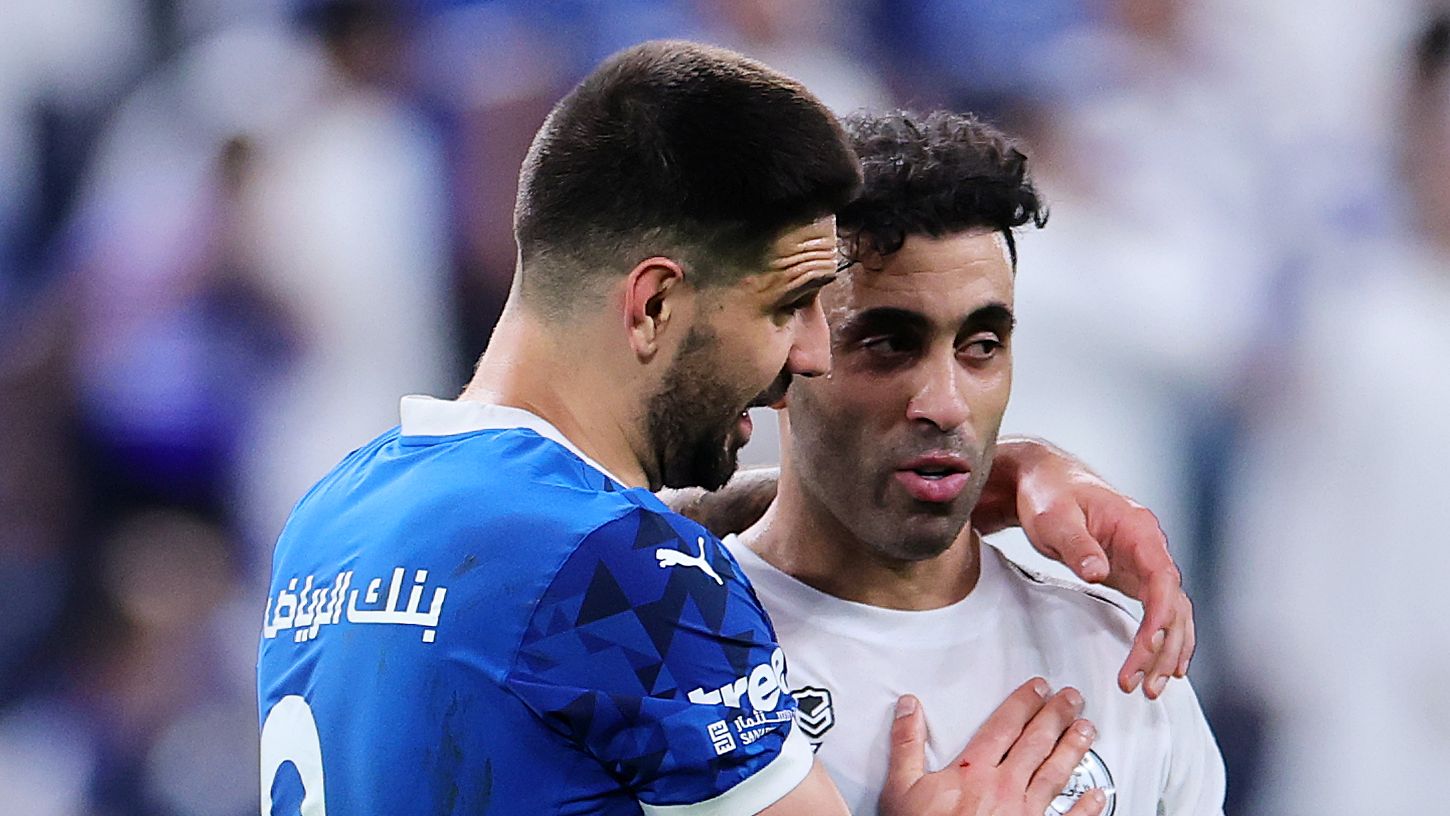 "اتحاد الكرة السعودي يكشف أسرار انضمام حمدالله للهلال خلال المونديال: تفاصيل حصرية!"
