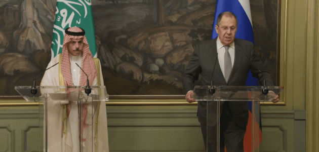 <p><strong>"السعودية وروسيا تتحدان من أجل سلام دائم في فلسطين: دعوة تاريخية لحل النزاع"</strong></p> 1 "السعودية وروسيا تتحدان من أجل سلام دائم في فلسطين: دعوة تاريخية لحل النزاع"
