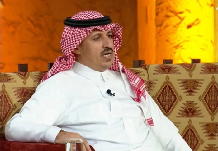 "حالة غريبة تثير الجدل في الأندية السعودية: الزهراني يكشف تفاصيل مثيرة حول تصرفات الأهلي والنصر!"