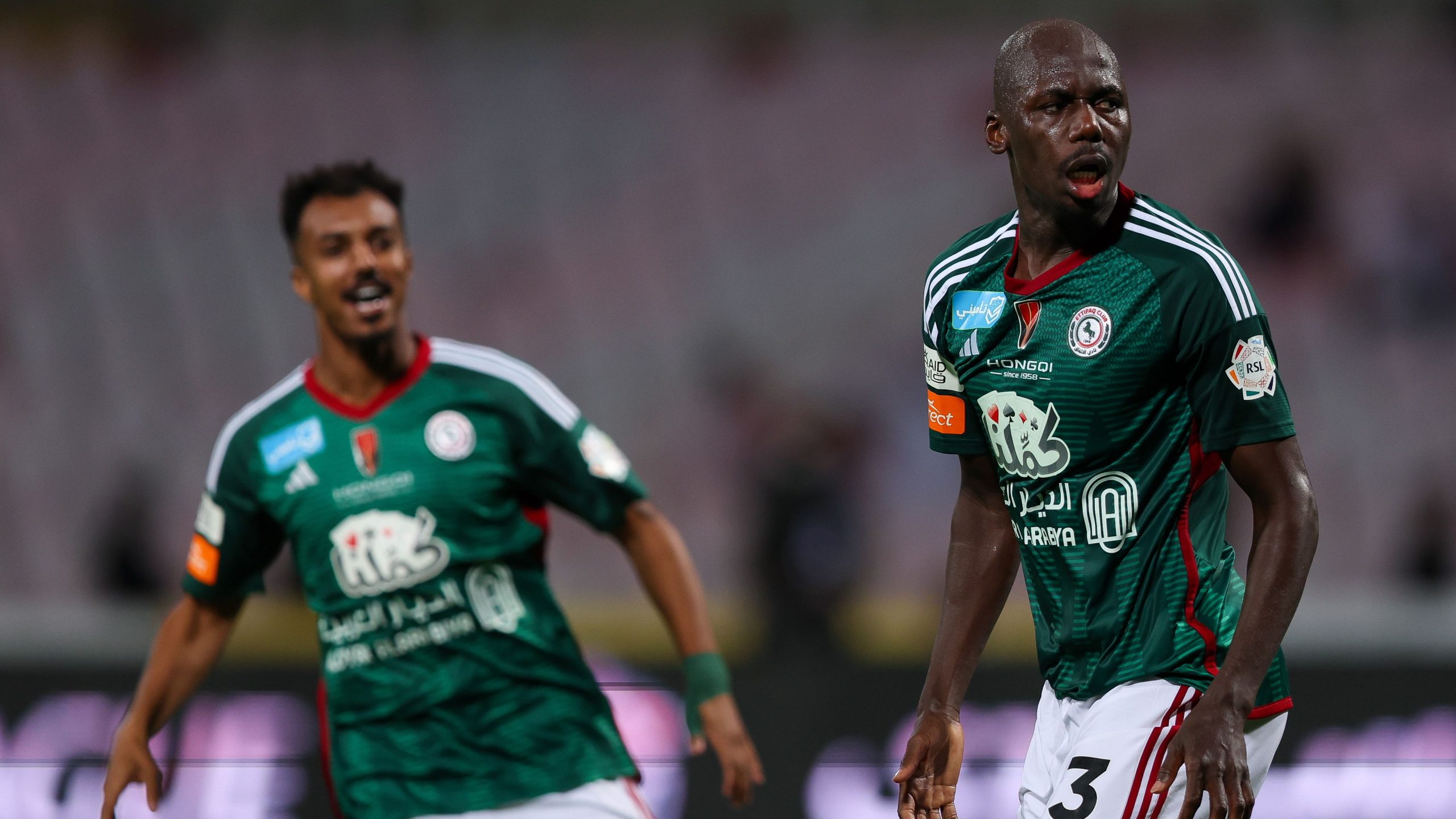 "صفقة الموسم: عبدالله مادو في طريقه إلى الهلال! تفاصيل حصرية تكشف المستور"