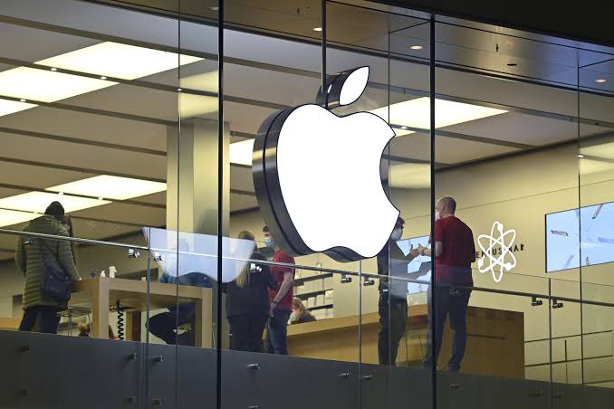 آبل تطلق متجرها الرقمي Apple Store في السعودية مع خدمات مخصصة باللغة العربية