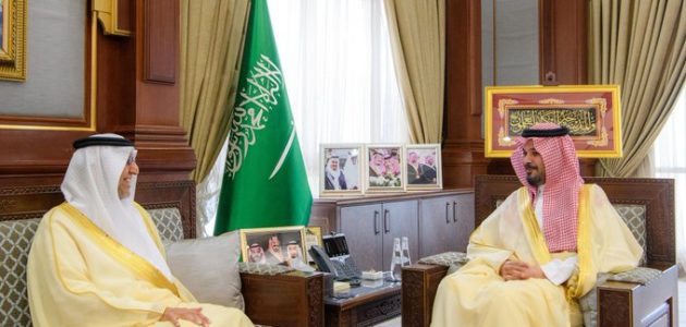 أمير المدينة المنورة يستقبل محافظ الهيئة السعودية للمواصفات والمقاييس والجودة لبحث أبرز الجهود والأنشطة المشتركة. 1 أمير المدينة المنورة يستقبل محافظ الهيئة السعودية للمواصفات والمقاييس والجودة لبحث أبرز الجهود والأنشطة المشتركة.