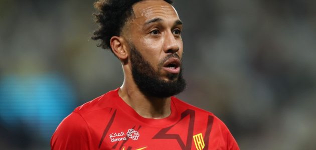 أوباميانج يعلن استمراره في الدوري السعودي ويثير حماس الجماهير العربية 1 أوباميانج يعلن استمراره في الدوري السعودي ويثير حماس الجماهير العربية