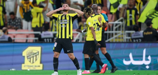 إدارة الاتحاد تكشف عن خططها للتخلي عن حسام عوار في خطوة مفاجئة للجماهير 1 إدارة الاتحاد تكشف عن خططها للتخلي عن حسام عوار في خطوة مفاجئة للجماهير