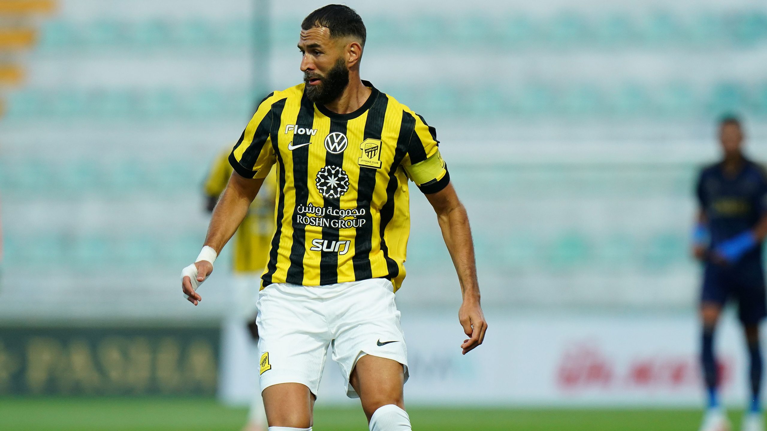اتحاد جدة يكشف عن تطورات إيجابية بشأن صفقة بنزيما تثير حماس عشاقه