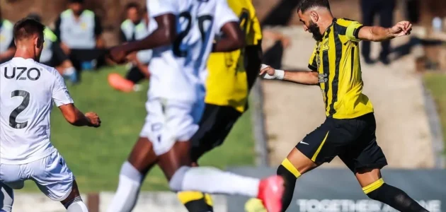 الاتحاد يتعرض لهزيمة قاسية أمام غيماريش البرتغالي بثلاثة أهداف في مباراة ودية 1 الاتحاد يتعرض لهزيمة قاسية أمام غيماريش البرتغالي بثلاثة أهداف في مباراة ودية