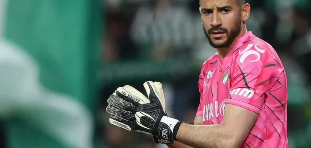البرازيلي كيوين سيلفا يتألق في حماية شباك ضمك: لحظات مثيرة في الدوري السعودي! 1 البرازيلي كيوين سيلفا يتألق في حماية شباك ضمك: لحظات مثيرة في الدوري السعودي!