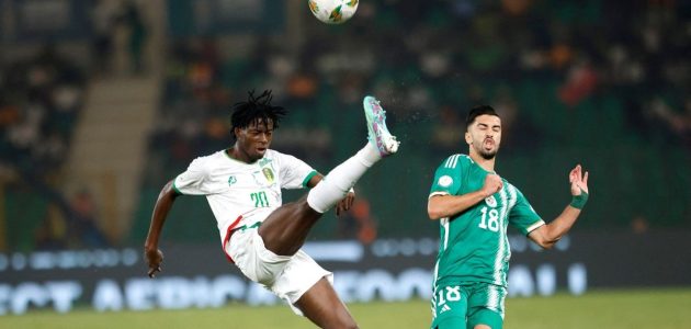 الترجي الرياضي يعلن عن ضم ثلاثة لاعبين جدد، بينهم نجم دولي من موريتانيا، في خطوة تعزز صفوف الفريق. 1 الترجي الرياضي يعلن عن ضم ثلاثة لاعبين جدد، بينهم نجم دولي من موريتانيا، في خطوة تعزز صفوف الفريق.