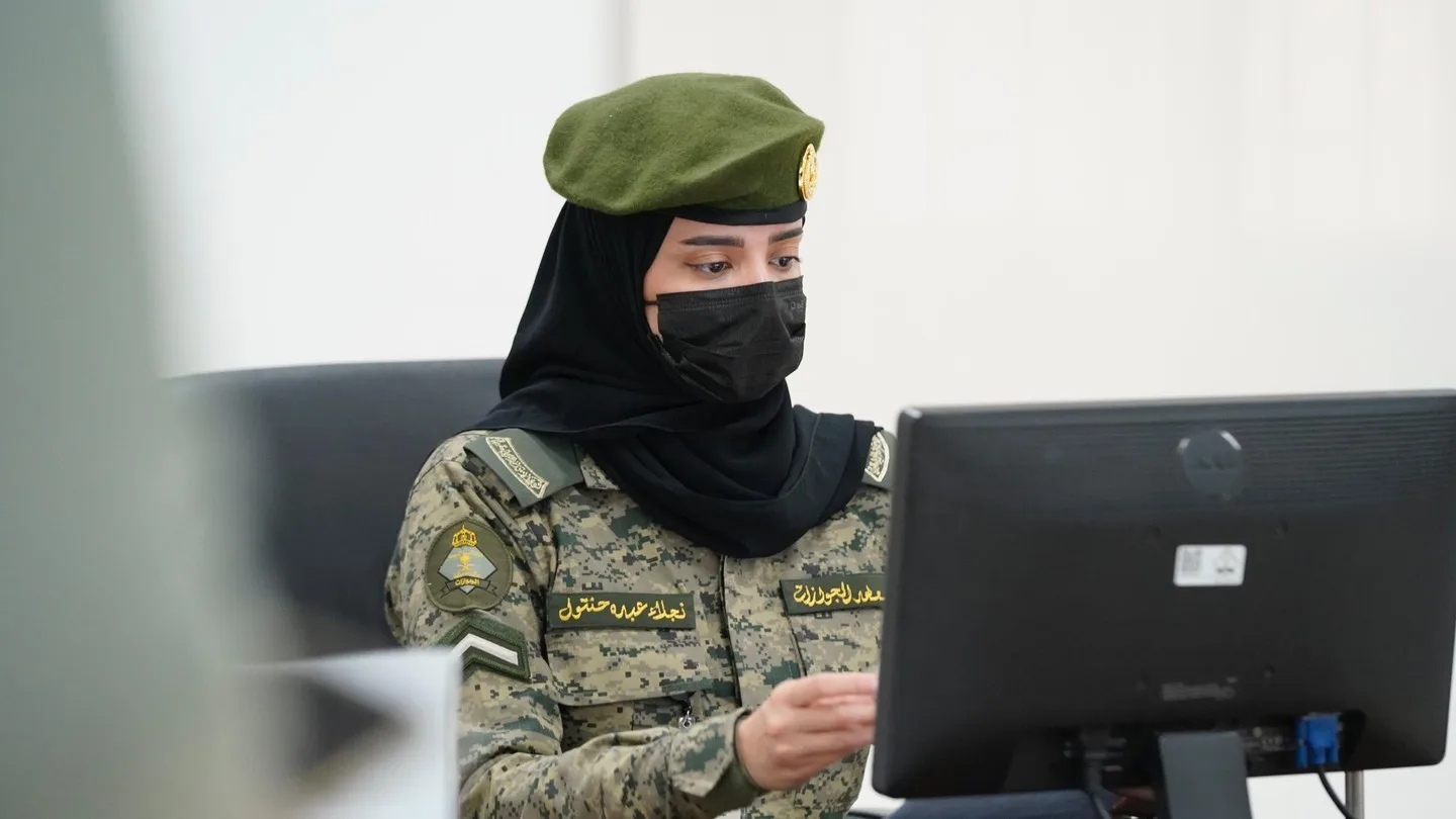 الجوازات السعودية تعلن عن مهلة جديدة للمقيمين لتجديد الإقامات وتصحيح الأوضاع