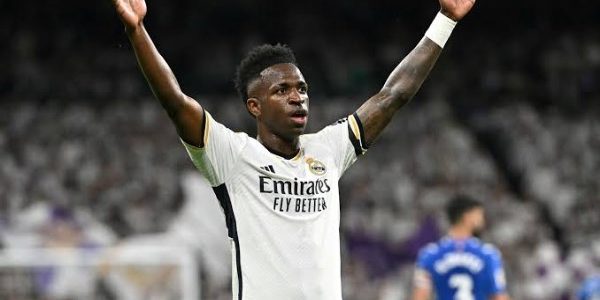 الدوري السعودي يقدم عرضًا مغريًا بقيمة مليار يورو لضم فينيسيوس جونيور نجم ريال مدريد 1 الدوري السعودي يقدم عرضًا مغريًا بقيمة مليار يورو لضم فينيسيوس جونيور نجم ريال مدريد