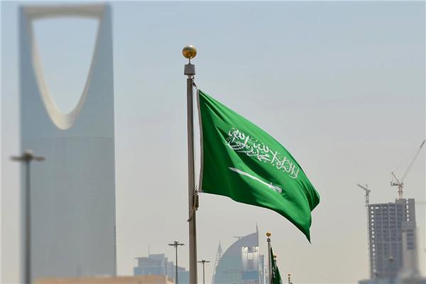 السعودية تتصدر العالم بنمو قياسي في إيرادات السياح الدوليين: وجهة الأحلام لعام 2023!