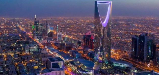 السعودية تتيح للموظفين إمكانية صرف جزء من رواتبهم قبل موعدها الرسمي 1 السعودية تتيح للموظفين إمكانية صرف جزء من رواتبهم قبل موعدها الرسمي