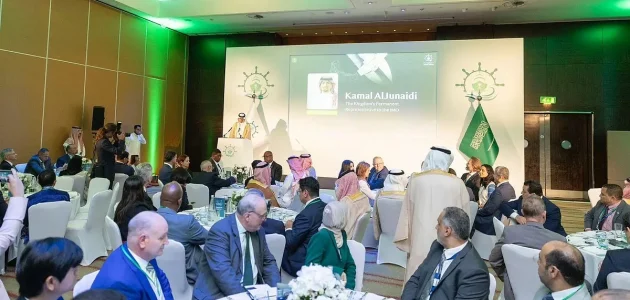 <p><strong>"السعودية تكشف عن مبادرات رائدة في دعم النقل البحري خلال حدث رفيع المستوى بلندن"</strong></p> 1 "السعودية تكشف عن مبادرات رائدة في دعم النقل البحري خلال حدث رفيع المستوى بلندن"