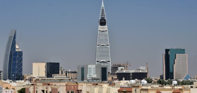 السعودية تواجه عجزاً في الميزانية بقيمة 34.5 مليار ريال خلال الربع الثاني من العام الحالي 1 السعودية تواجه عجزاً في الميزانية بقيمة 34.5 مليار ريال خلال الربع الثاني من العام الحالي