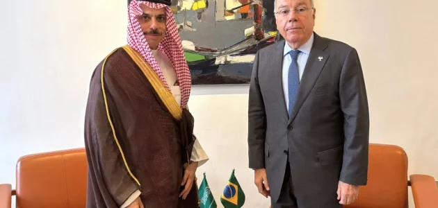 السعودية والبرازيل تتعاون لمواجهة التحديات المشتركة في قمة بريكس: شراكة استراتيجية جديدة في الأفق! 1 السعودية والبرازيل تتعاون لمواجهة التحديات المشتركة في قمة بريكس: شراكة استراتيجية جديدة في الأفق!