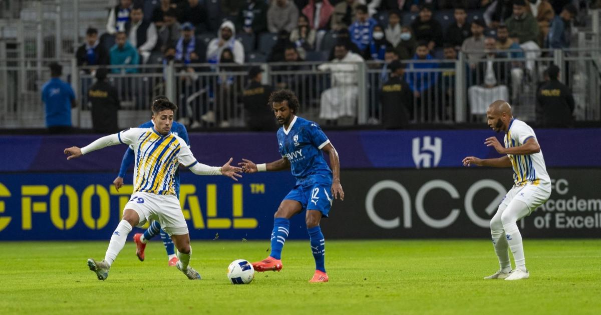الشهراني يعلن عودته إلى القادسية السعودي بعد 13 عاماً مع الهلال