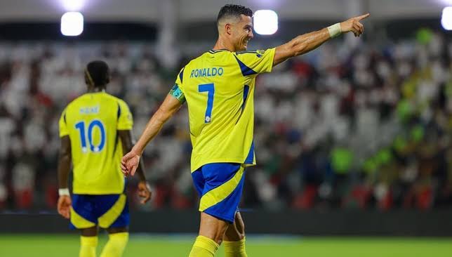 النصر يقرر استثناء كريستيانو رونالدو من قائمة الأجانب في خطوة مفاجئة