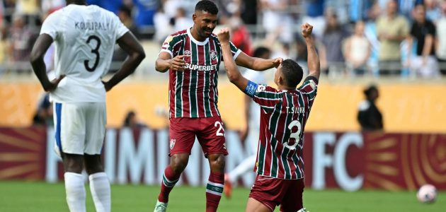 الهلال يخيب آمال جماهيره في مواجهة قائد فلومينينسي: تفاصيل مثيرة من المباراة! 1 الهلال يخيب آمال جماهيره في مواجهة قائد فلومينينسي: تفاصيل مثيرة من المباراة!