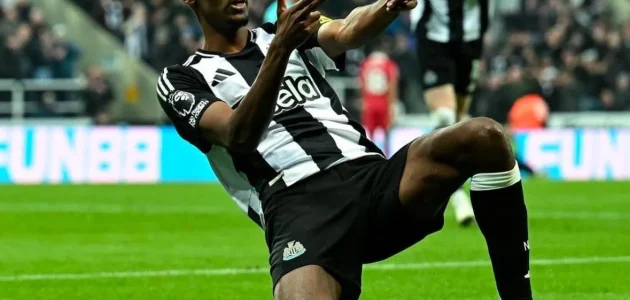 الهلال يسعى لإقناع إيزاك بالانتقال إلى صفوفه من خلال اتصالات مع مقربين منه 1 الهلال يسعى لإقناع إيزاك بالانتقال إلى صفوفه من خلال اتصالات مع مقربين منه