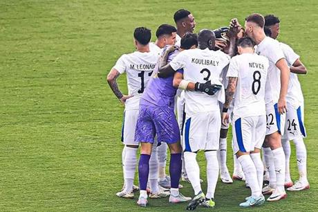 الوليد بن طلال يُفاجئ الهلال بدعم مالي غير مسبوق يُعزز طموحات الفريق!