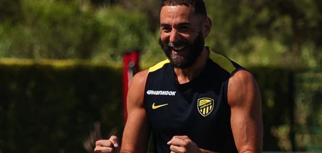 بنزيما يوقع اتفاقاً مبدئياً مع الاتحاد لتجديد عقده في خطوة مفاجئة لعشاق كرة القدم العربية 1 بنزيما يوقع اتفاقاً مبدئياً مع الاتحاد لتجديد عقده في خطوة مفاجئة لعشاق كرة القدم العربية