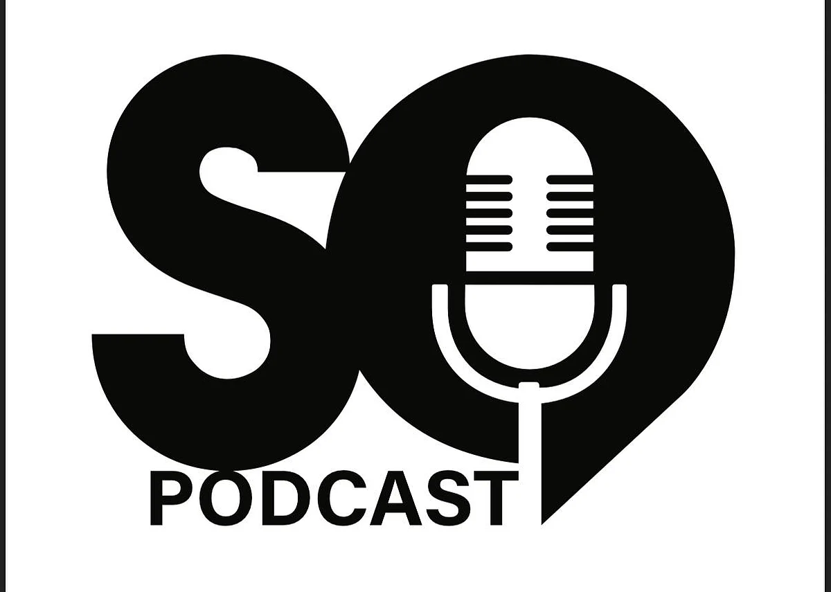 بودكاست "SO" باللغة الإنجليزية يكشف قصص المقيمين في السعودية وتجاربهم الملهمة